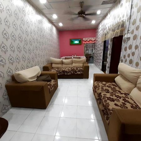 Bemban Garden Homestay バトゥ・ガジャ エクステリア 写真